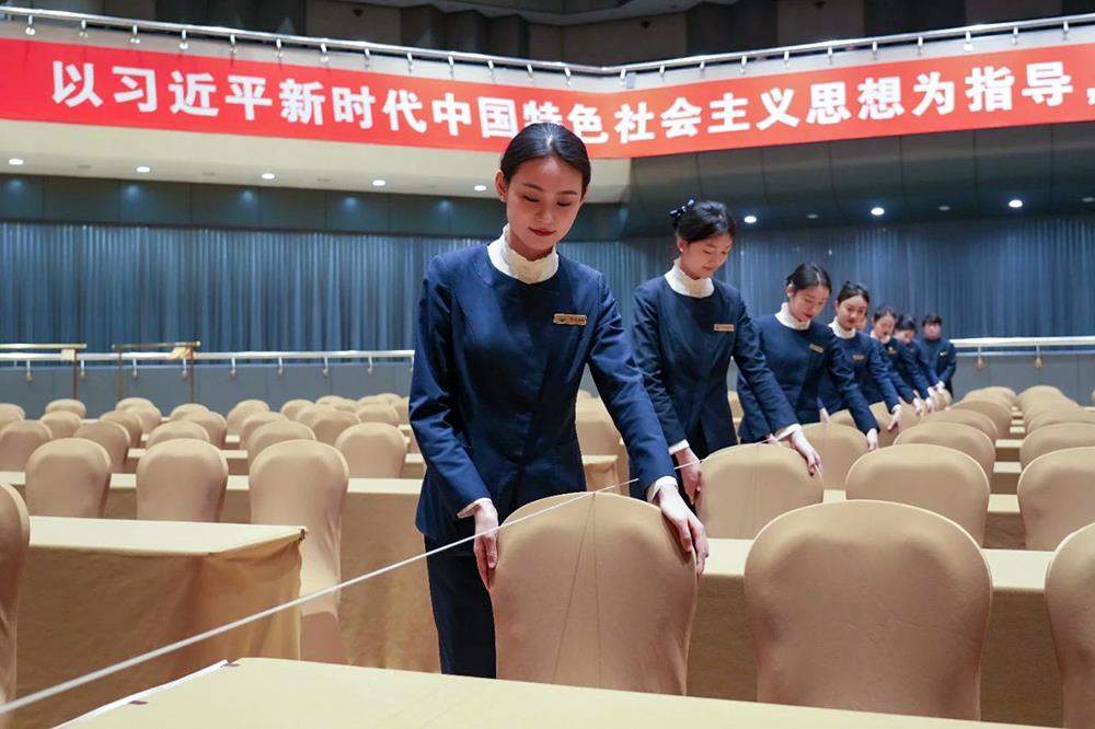 市政協(xié)會(huì)議服務(wù)保障工作圓滿完成，專業(yè)攝影服務(wù)獲好評(píng)